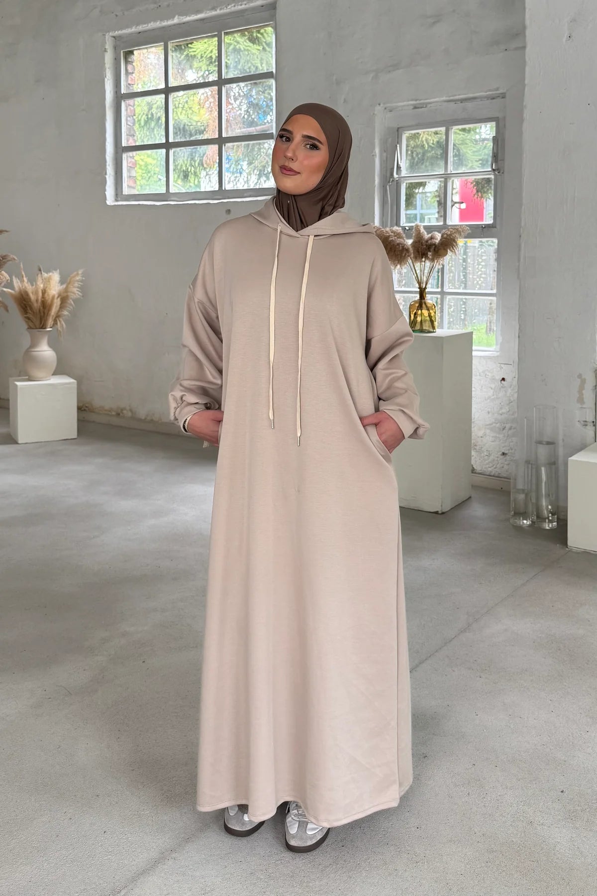 Robe Hoodie Longue – Confort & Style Minimaliste