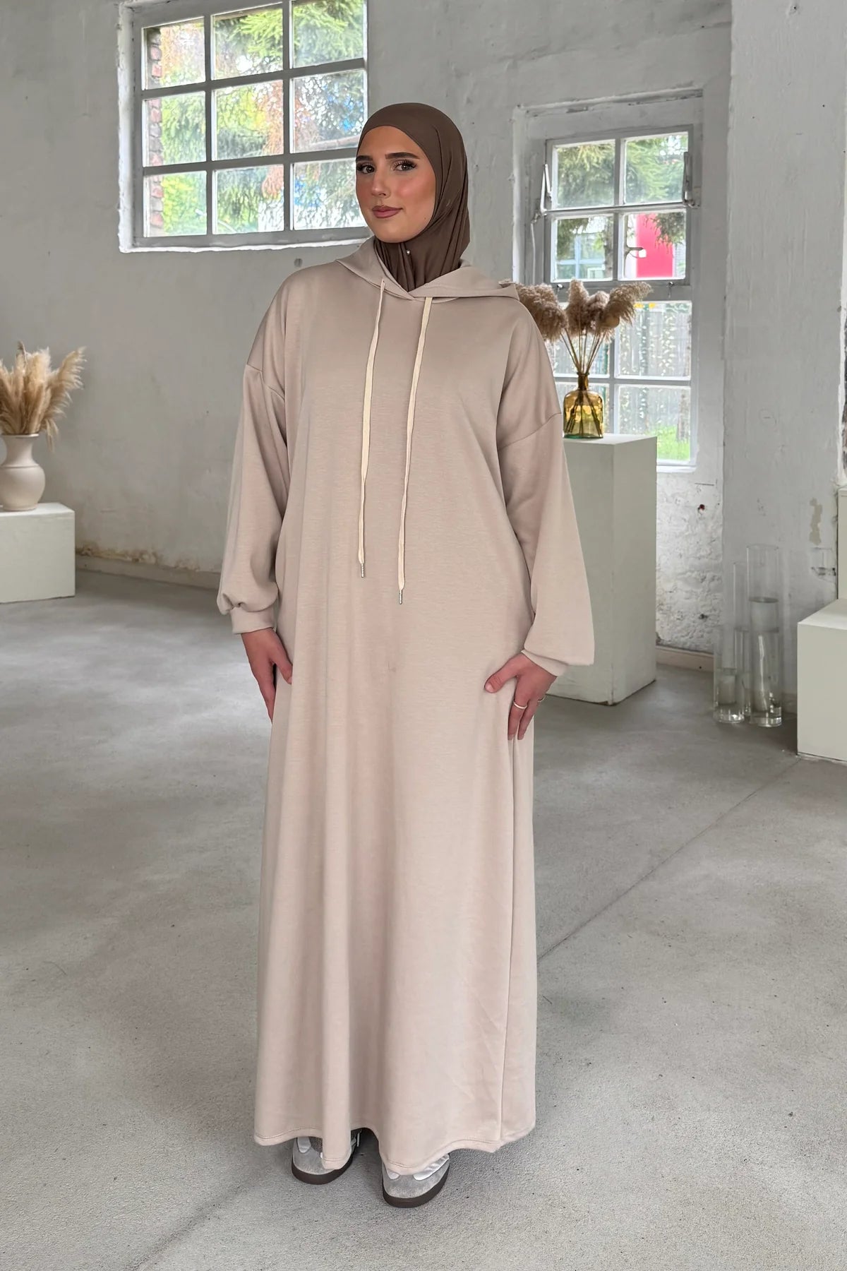 Robe Hoodie Longue – Confort & Style Minimaliste