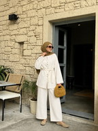 Ensemble en lin boutonné – Élégance naturelle