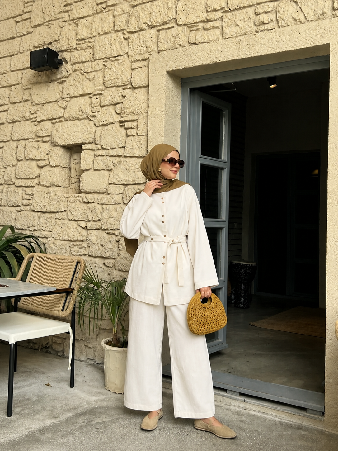 Ensemble en lin boutonné – Élégance naturelle