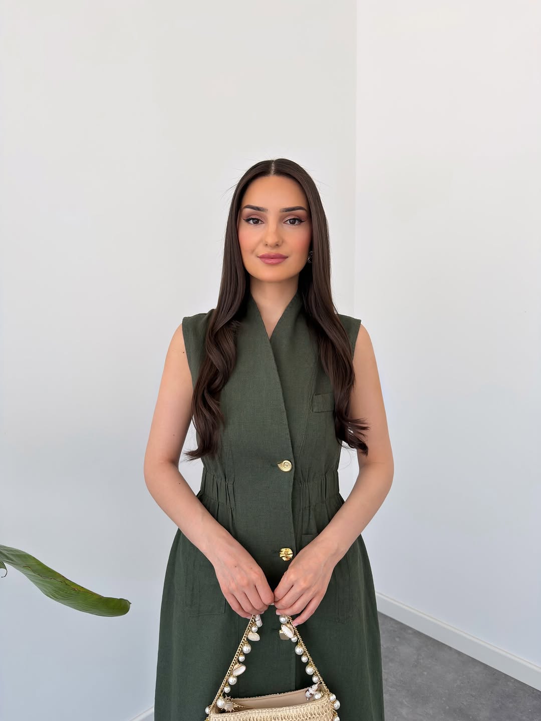 Robe Longue en Lin  – Vert Olive Élégant